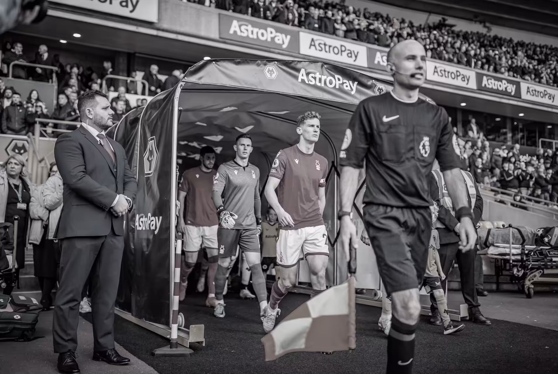 Close protection officer on duty in London for the premier league. Private security company in London.